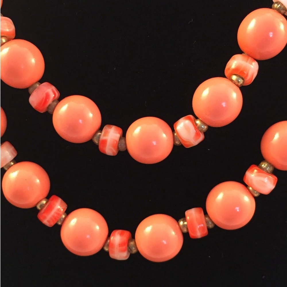 LOT of vintage jewelry. - Picture 10 of 15